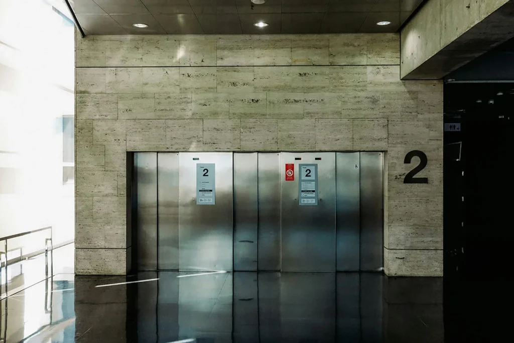 Gan electromecánica Elevators